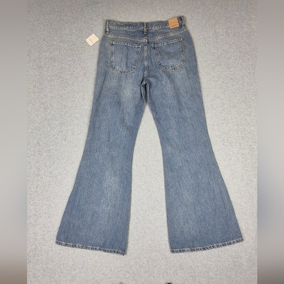 We The Free Women’s Bell Bottom Ultra Flare Jeans Button Fly Free People - Picture 4 of 12